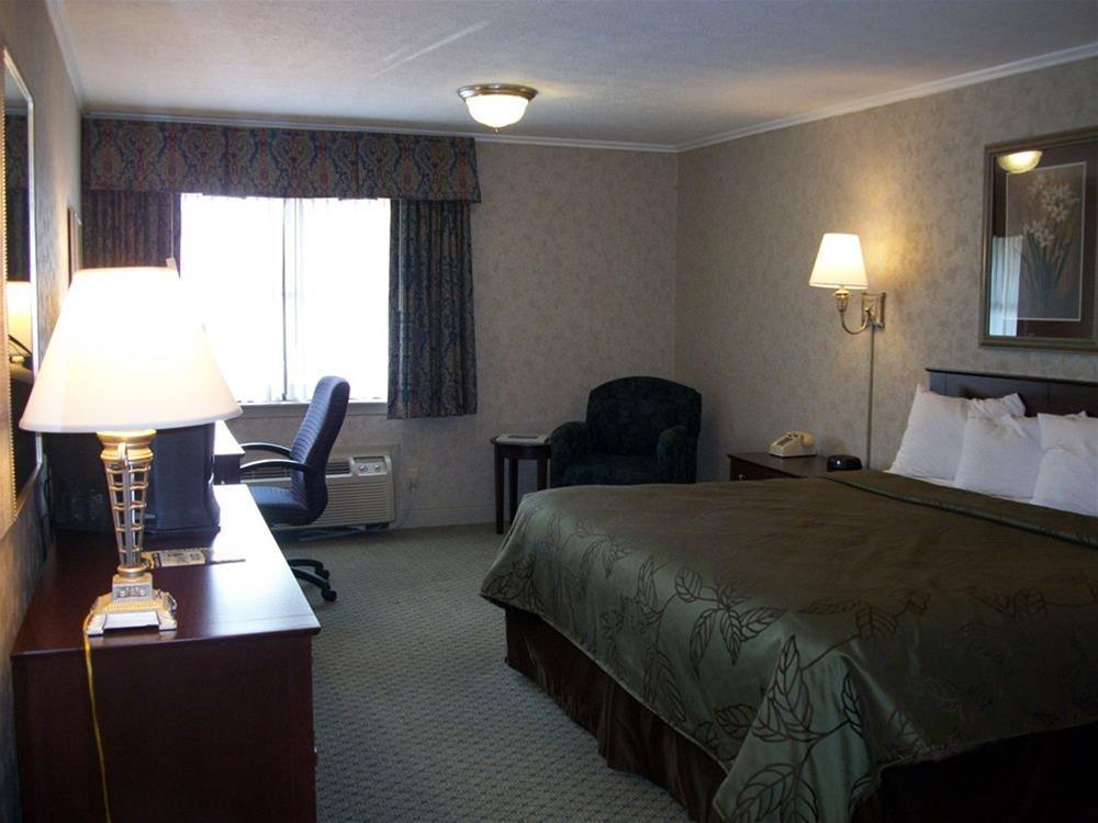 Red Roof Inn & Suites Lexington - Hamburg מראה חיצוני תמונה