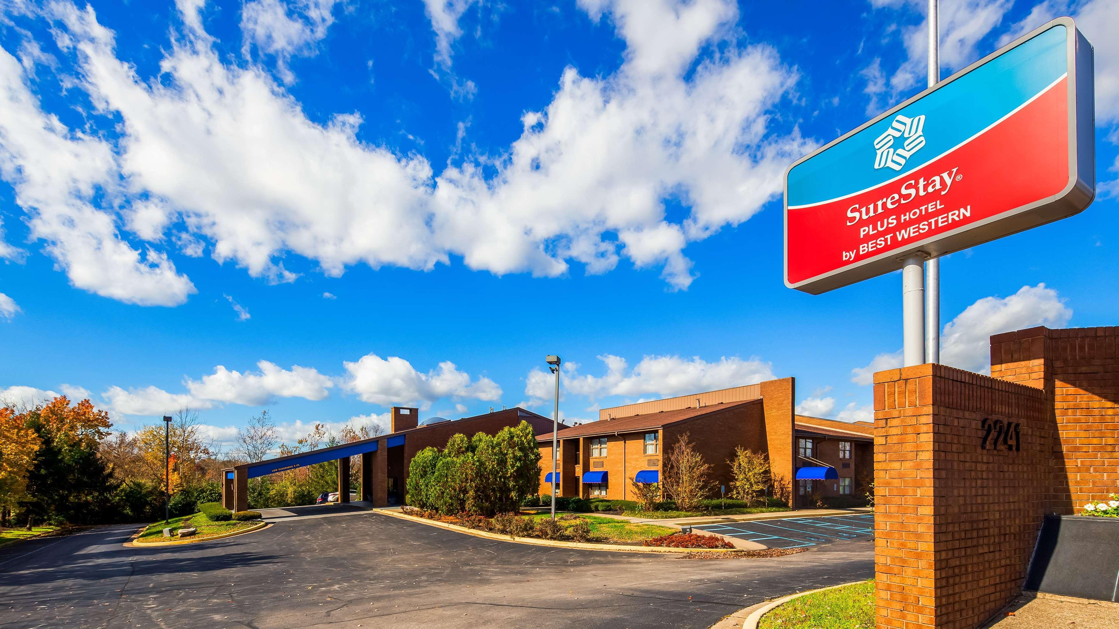 Red Roof Inn & Suites Lexington - Hamburg מראה חיצוני תמונה