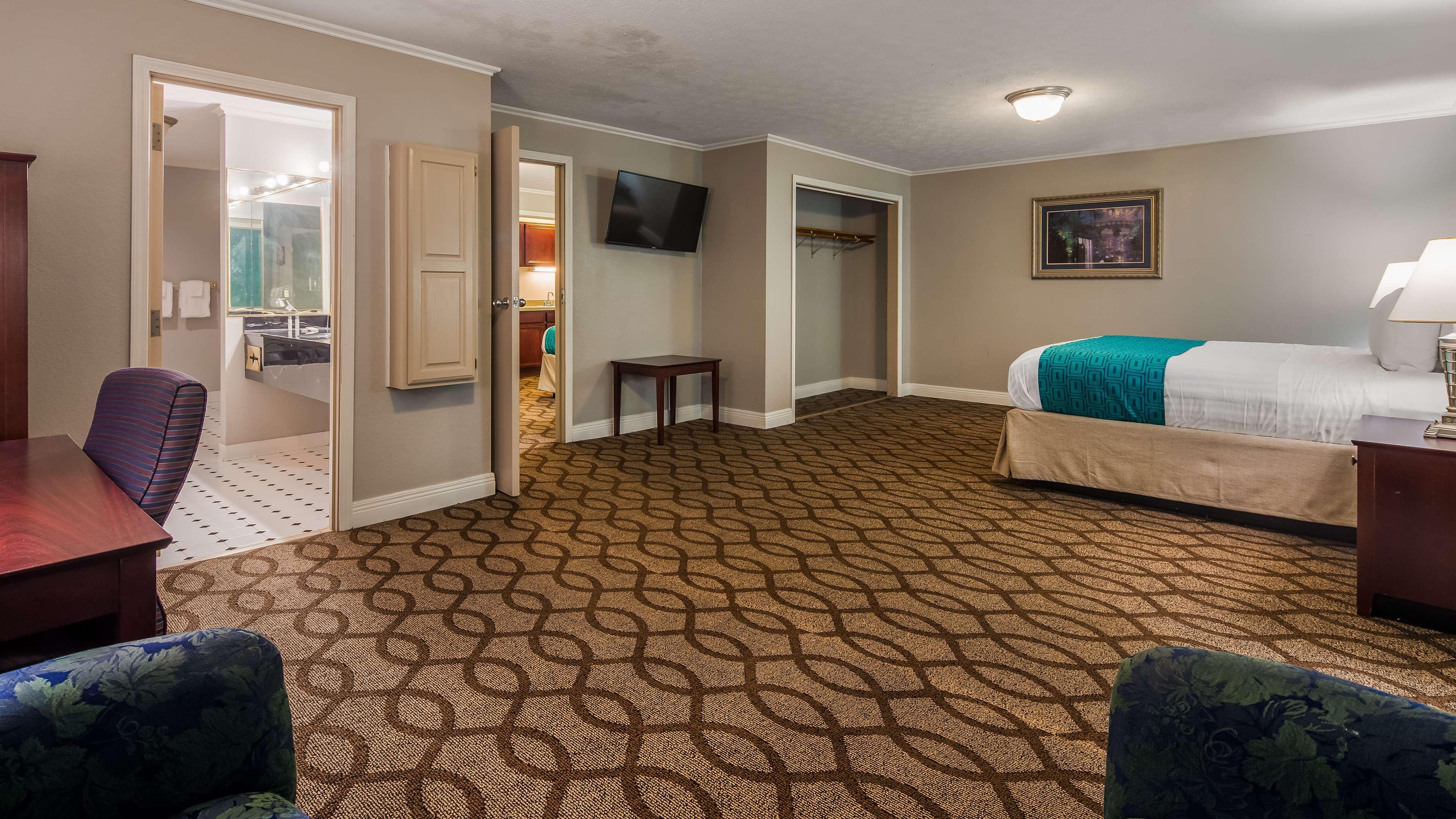 Red Roof Inn & Suites Lexington - Hamburg מראה חיצוני תמונה