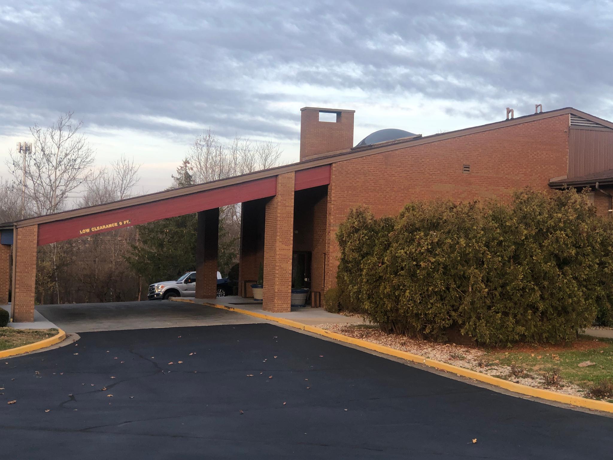Red Roof Inn & Suites Lexington - Hamburg מראה חיצוני תמונה