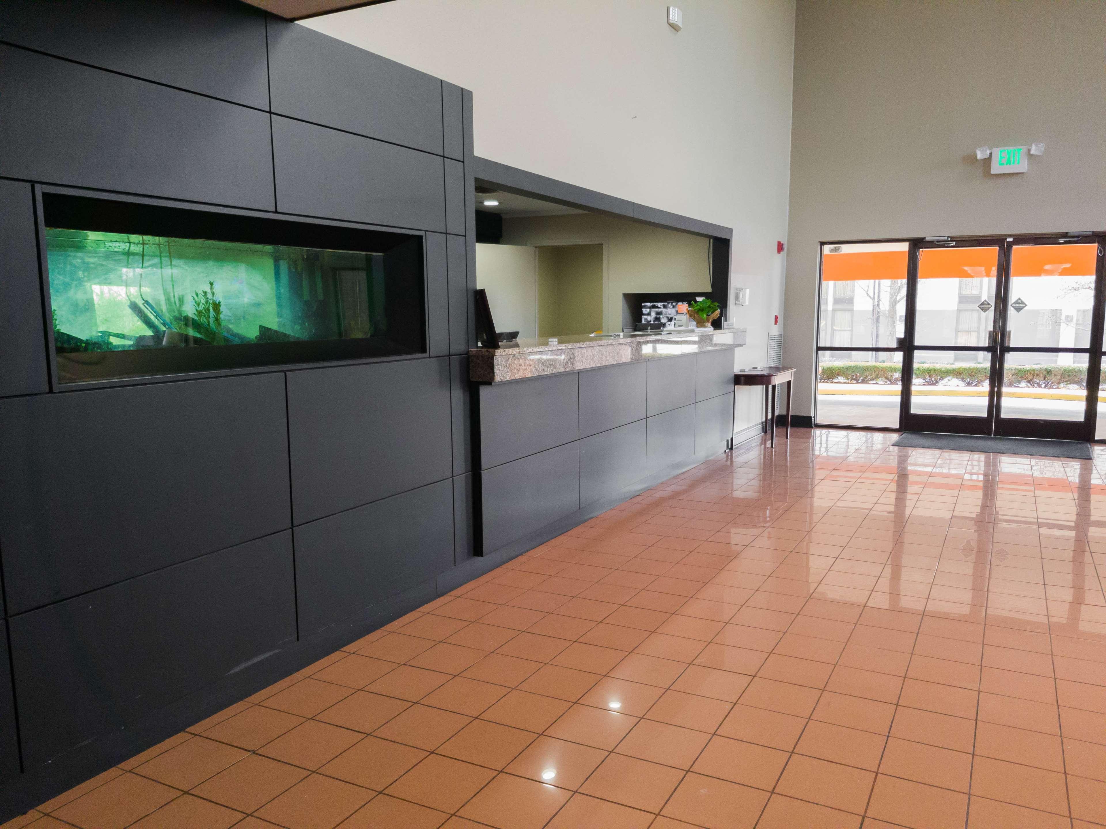 Red Roof Inn & Suites Lexington - Hamburg מראה חיצוני תמונה