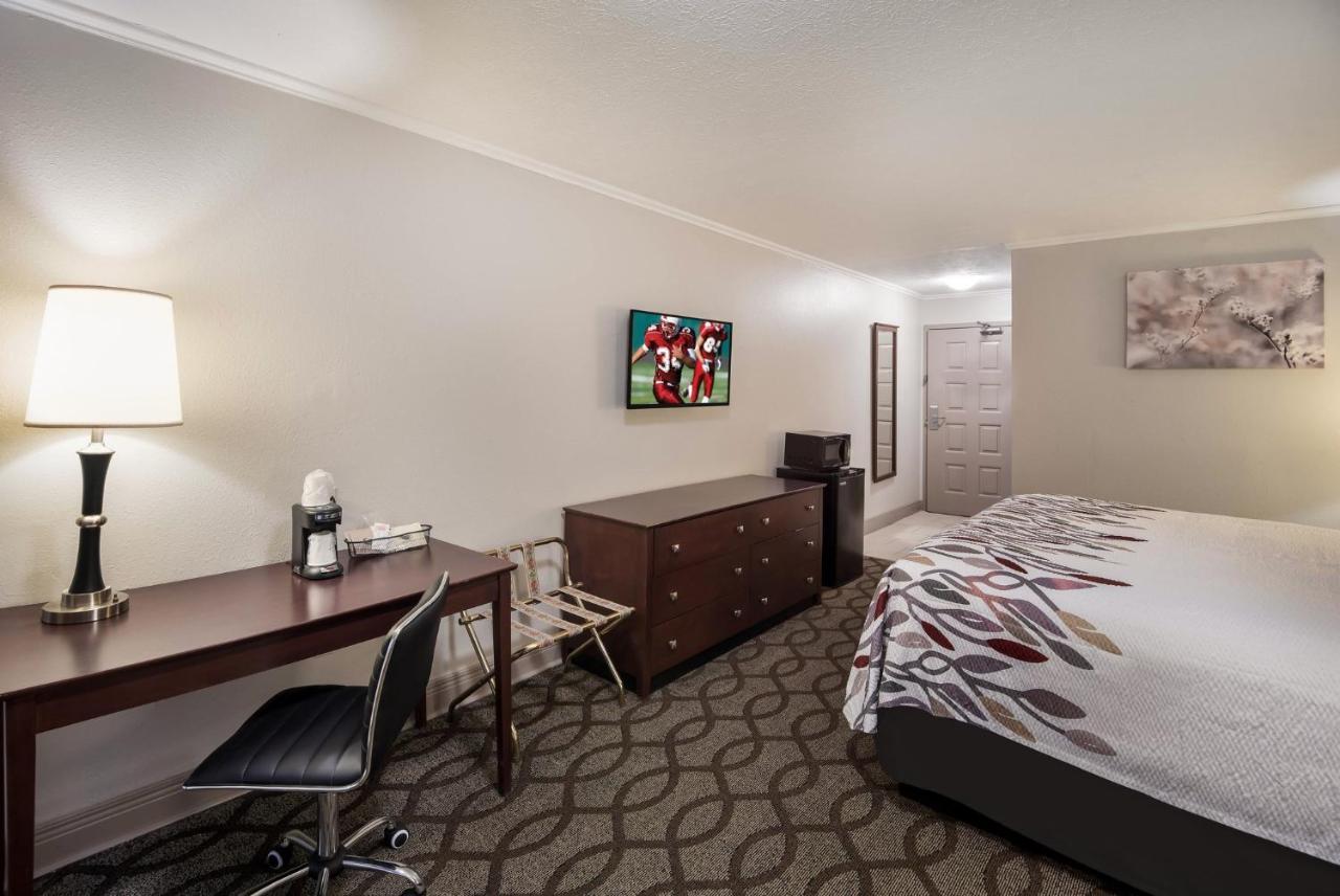 Red Roof Inn & Suites Lexington - Hamburg מראה חיצוני תמונה