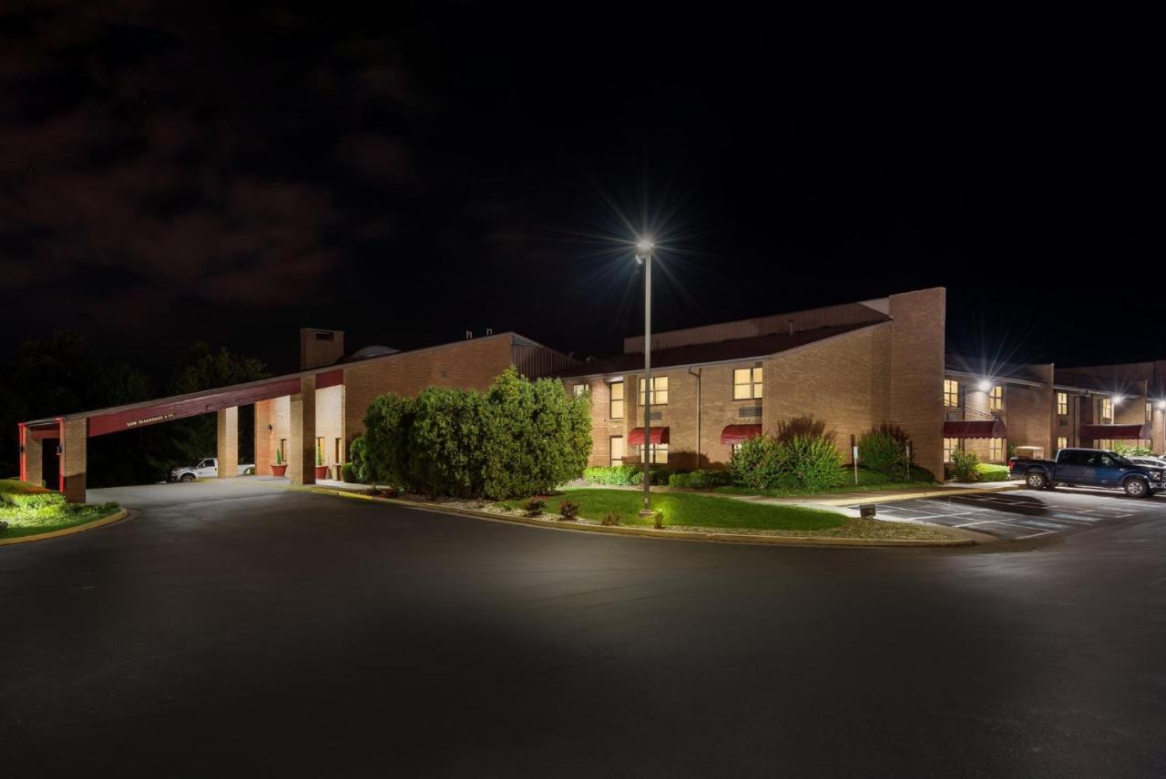 Red Roof Inn & Suites Lexington - Hamburg מראה חיצוני תמונה