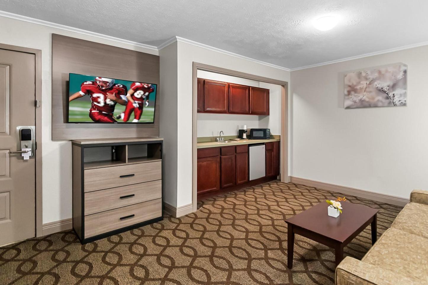 Red Roof Inn & Suites Lexington - Hamburg מראה חיצוני תמונה
