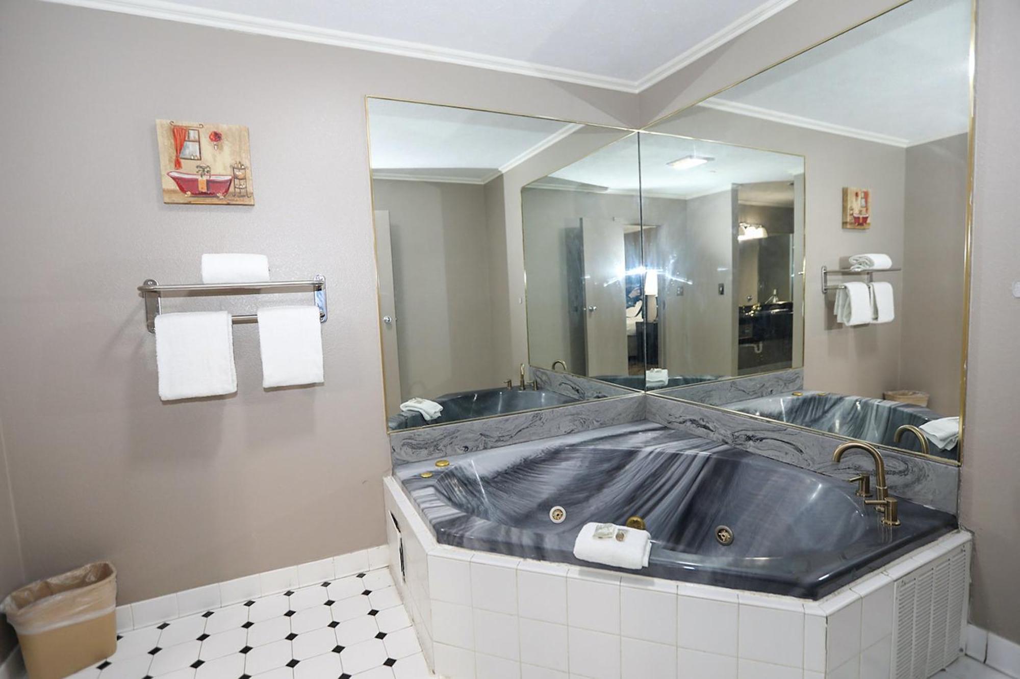 Red Roof Inn & Suites Lexington - Hamburg מראה חיצוני תמונה